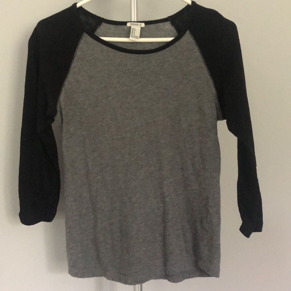 Forever 21 Grey & Black Jersey Style Long Sleeve in Size Small